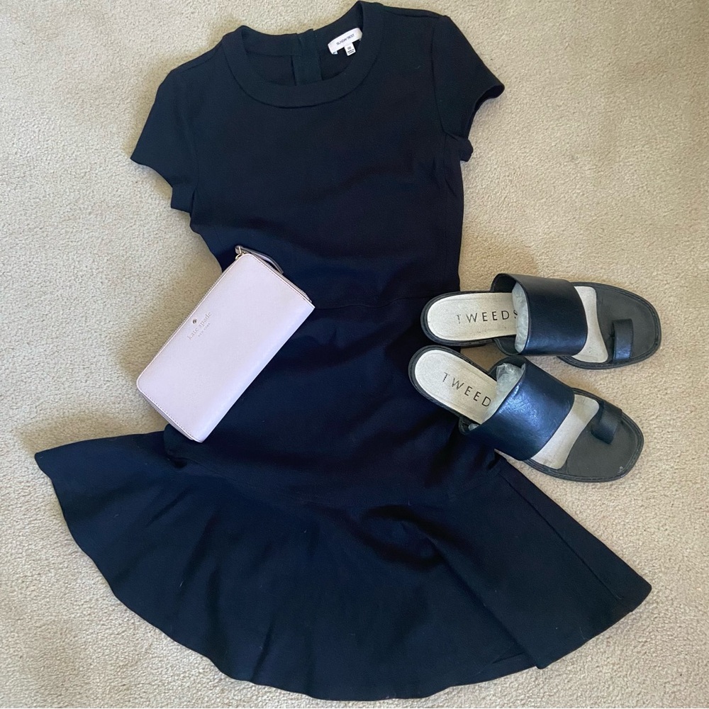 Aritzia Sunday Best little black dress fitted 00